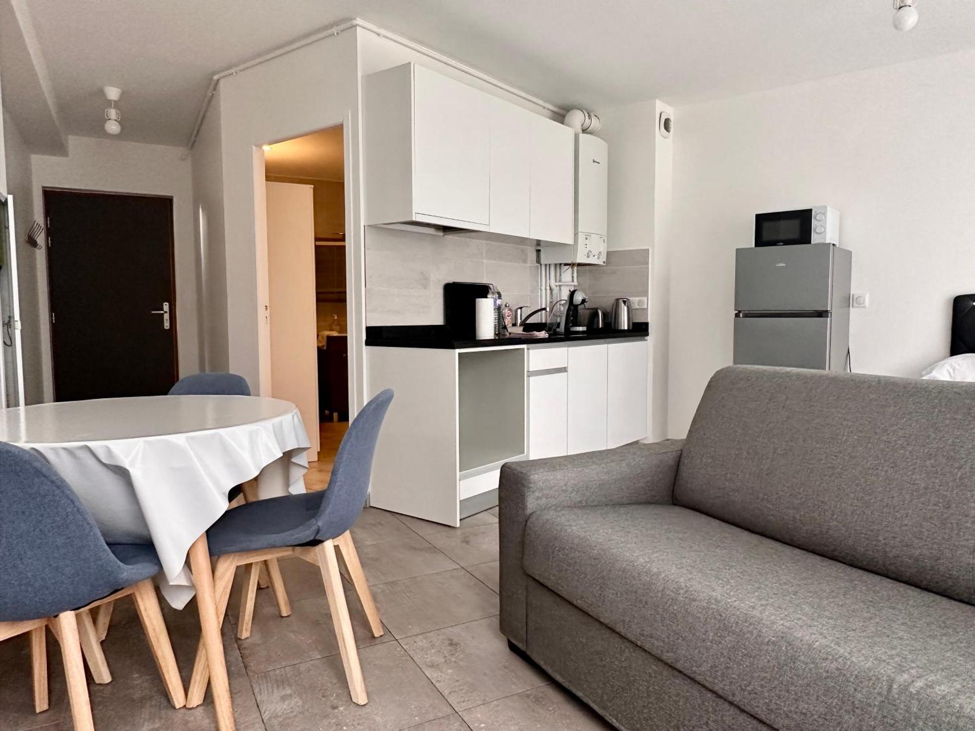 Residence 4T - 33 Avenue Gaston Chauvin Aulnay-sous-Bois Exteriör bild
