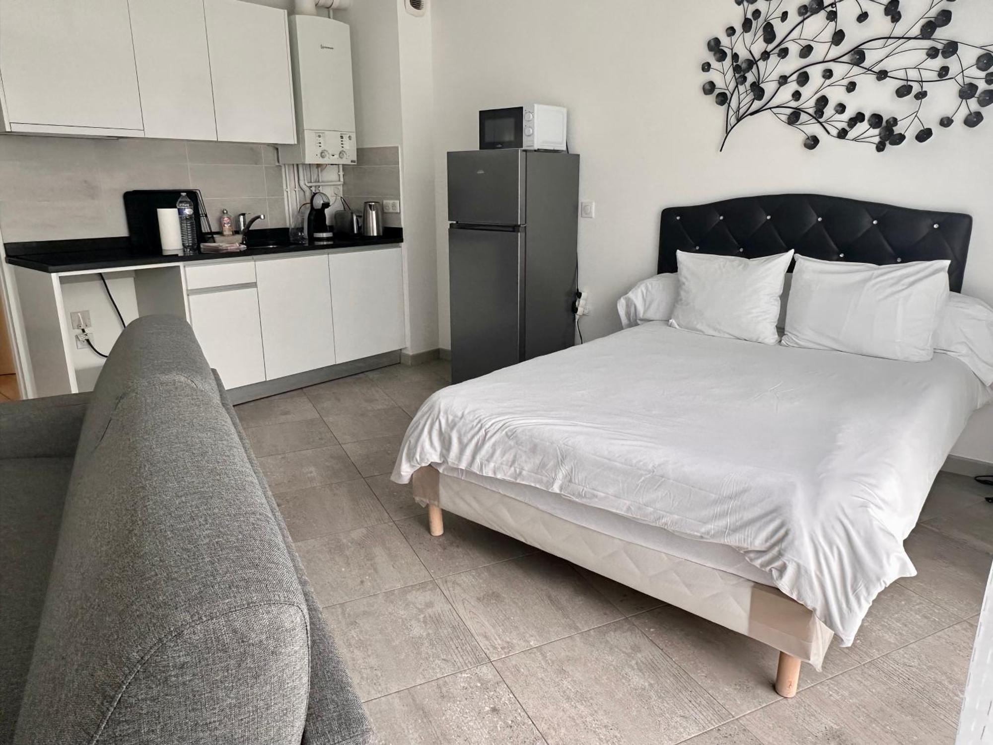 Residence 4T - 33 Avenue Gaston Chauvin Aulnay-sous-Bois Exteriör bild